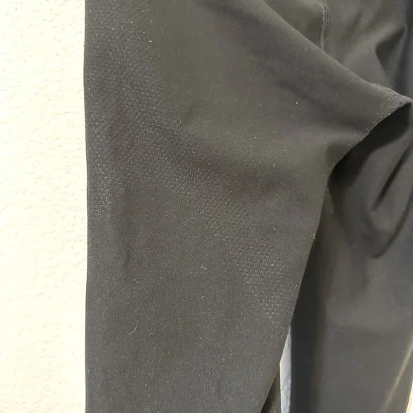 🏃🏻♀️RARE🏃🏻♀️LULULEMON Mapped Out High-Rise Tight 28" Black/Black Leggings - Picture 13 of 13